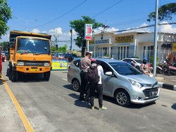 Penyekatan Suramadu Dibuka Dua Jalur, Selain Warga Madura Dilarang Masuk
