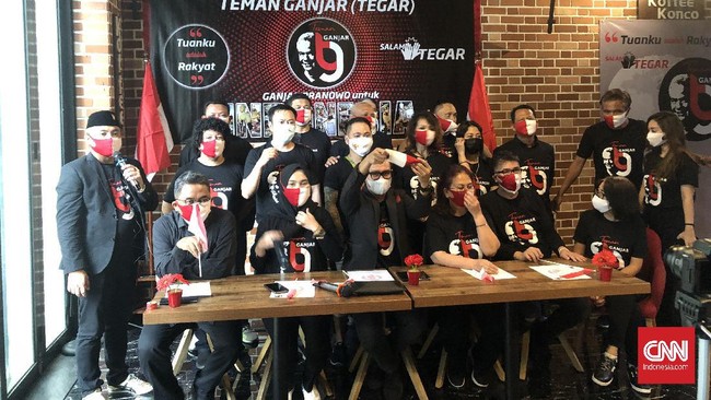 Seknas Ganjar Indonesia (SGI) merespons sindiran Ketua DPD PDIP Jawa Tengah Bambang Wuryanto dengan membuat logo barisan Celeng Berjuang.