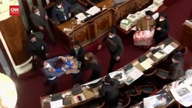 VIDEO: Anggota Parlemen Bolivia Baku Pukul di Gedung Parlemen