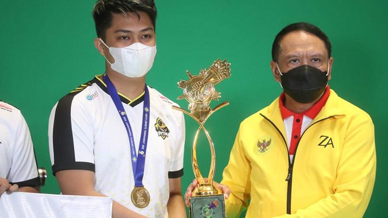 Menteri Pemuda dan Olahraga Republik Indonesia Zainudin Amali secara resmi menutup Youth Esport Piala Menpora 2021