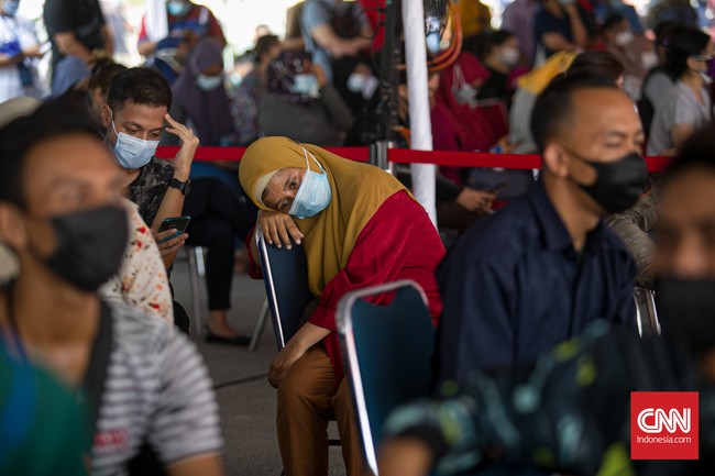 CNNIndonesia.com telah merangkum peristiwa dan informasi perihal perkembangan kasus covid-19 di Indonesia dalam 24 jam terakhir, salah satunya krisis RS di DKI.