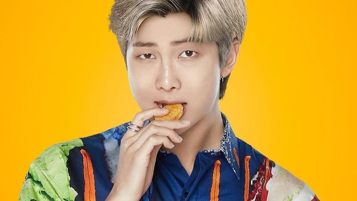 Lagi Hype! Ini Jumlah Kalori Paket BTS Meal yang Laris Diserbu Army