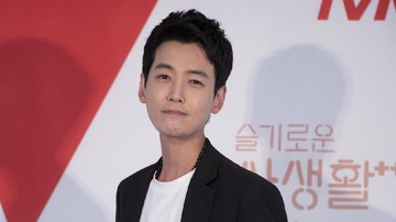 Jung Kyung-ho dan Sooyoung SNSD Putus setelah 14 T