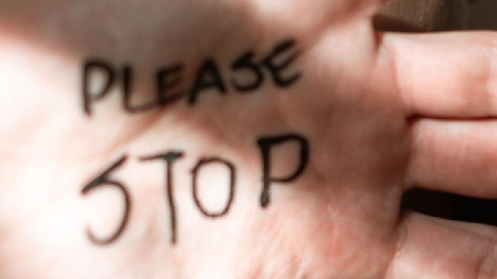Tingkatkan Kesadaran, Ketahui 5 Ciri Pelaku Pelecehan Seksual Tingkatkan Kesadaran, Ketahui 5 Ciri Pelaku Pelecehan Seksual