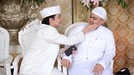 Penampakan Alvin Faiz di Hari Pernikahan Ameer Alvin Faiz gantikan Ustaz Arifin Ilham mendampingi sang adik, Ameer di hari pernikahannya. Yuk kita intip potret penampakan Alvin!