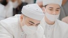 Penampakan Alvin Faiz di Hari Pernikahan Ameer Alvin Faiz gantikan Ustaz Arifin Ilham mendampingi sang adik, Ameer di hari pernikahannya. Yuk kita intip potret penampakan Alvin!