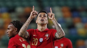 Viral Cancelo Pasang Wajah Marah, Tak Hormati Ronaldo