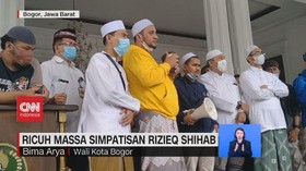 VIDEO: Ricuh Massa Simpatisan Rizieq Shihab