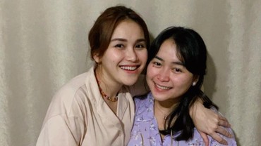 img-title Adik Ayu Ting Ting Dilarikan ke Rumah Sakit, Begini Kondisinya