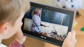 Asus Rilis Laptop Anak Rp4 Jutaan, Spesifikasi Belajar Online