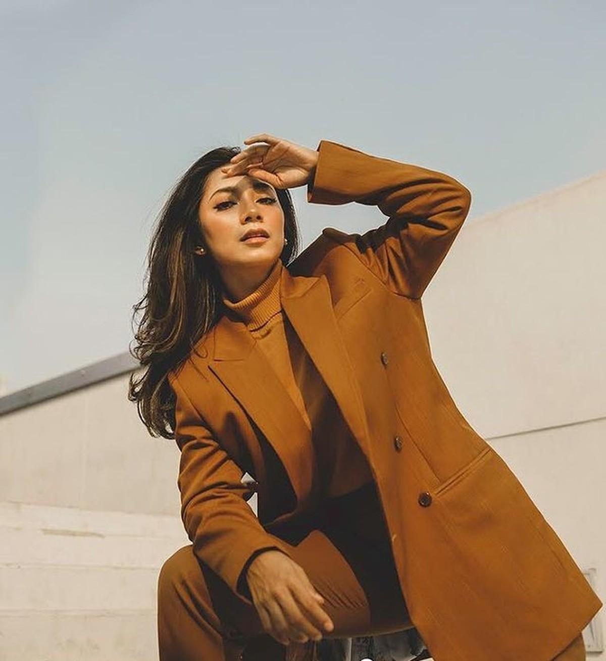 Dinda Kirana mengunggah sebuah video curhatan tentang penyakit kista yang diidapnya&period; Yuk kita intip potret Dinda&excl;