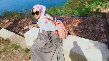img-title Disebut Bentak Teh Ninih, Putri Aa Gym Tutup Kolom Komentar