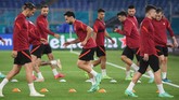 FOTO: Persiapan Turki vs Italia Jelang Pembuka Euro Timnas Turki dan Italia sudah melakukan persiapan terakhir jelang bertemu pada laga pembuka Piala Eropa UEFA Euro 2020 (Euro 2021).