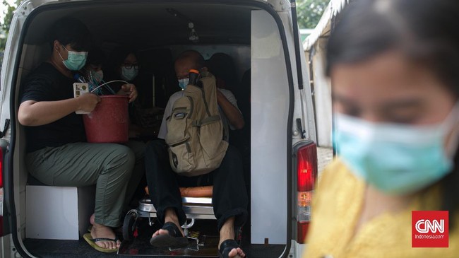 Pakar penyakit menular Universitas Maryland, dr. Faheem Younus, berbagi pengalaman tentang penanganan Covid-19 di AS dan memberi saran bagi Indonesia.