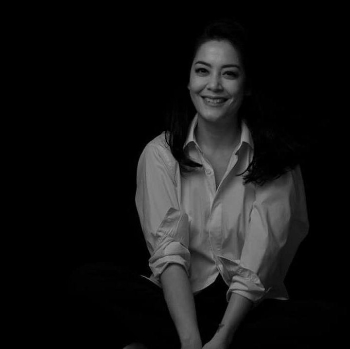 <p>Nama Lulu Tobing makin terkenal sejak ia bergabung dalam sinetron berjudul <em>Abad 21</em> pada 1996 hingga 1997. Saat itu, ia memerankan karakter bernama Anita, Bunda. (Foto: Instagram @lutob)</p>