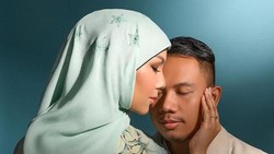 Reaksi Vicky Prasetyo Difitnah Lebih Pilih Syuting Saat Kalina Oktarani Keguguran
