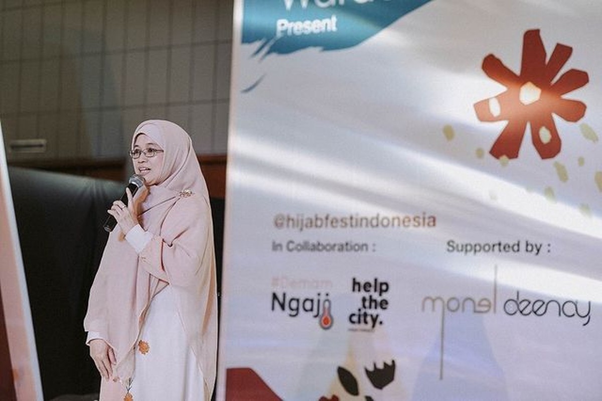 Potret Kesabaran Teh Ninih digugat cerai lagi oleh Aa Gym