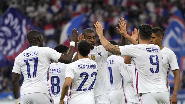 Meme Lucu Mbappe dan Giroud Ribut Jelang Euro 2020 Berikut meme lucu yang beredar seiring keributan yang terjadi antara Kylian Mbappe dan Olivier Giroud jelang Euro 2020 (Euro 2021).