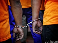 Palak Sopir Truk Angkut Baju di Tanah Abang, 10 Preman Diciduk Polisi