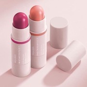 Sudah Terdaftar BPOM, Ini 5 Rekomendasi Blush On Stick dari Brand Lokal yang Aman