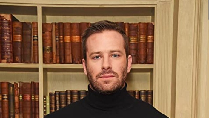 Armie Hammer Masuk Rehabilitasi Setelah Tuduhan Pelecehan Seksual Armie Hammer Masuk Rehabilitasi Setelah Tuduhan Pelecehan Seksual