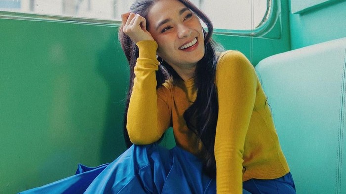 Kisah Dinda Kirana Operasi Kista Ovarium dan Gejalanya