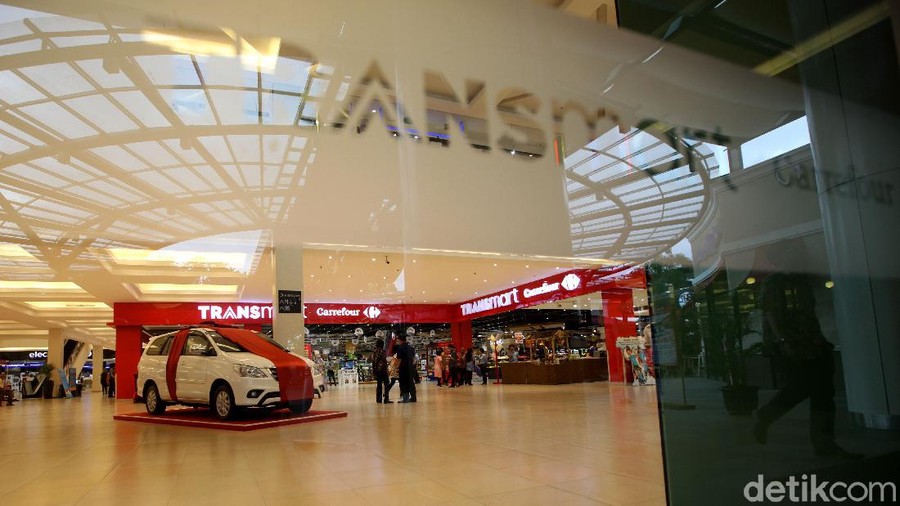 Ilustrasi Transmart Carefour, logo transmart, logo carefour, transmart carefour