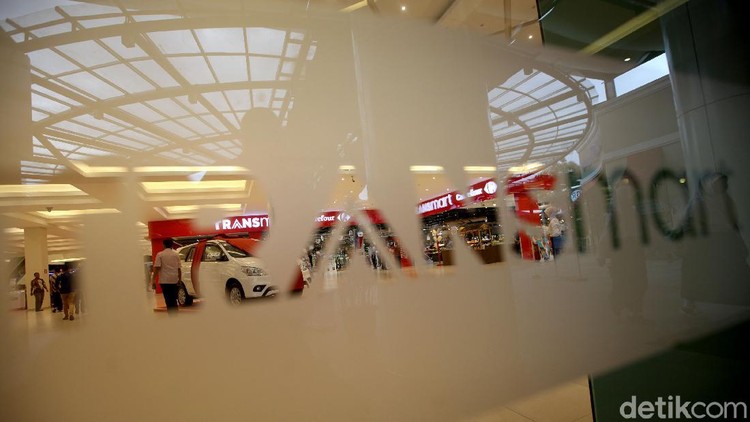Ilustrasi Transmart Carefour, logo transmart, logo carefour, transmart carefour
