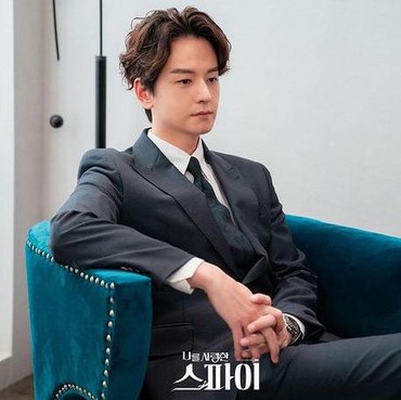 Sosok Lim Ju Hwan, Lawan Main Kim Woo Bin dan Suzy yang Bekerja di Pusat Logistik