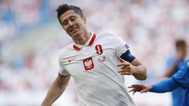 Pertandingan Meksiko vs Polandia di Piala Dunia 2022 bisa disaksikan lewat live streaming berikut ini.