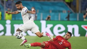 Italia Diimbangi Turki di Babak Pertama