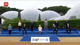 VIDEO: Momen Ratu Elisabeth II Ditertawai Pemimpin G7