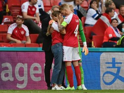 Tangis Pilu Pacar Eriksen Ditenangkan Ucapan Kjaer & Schmeichel