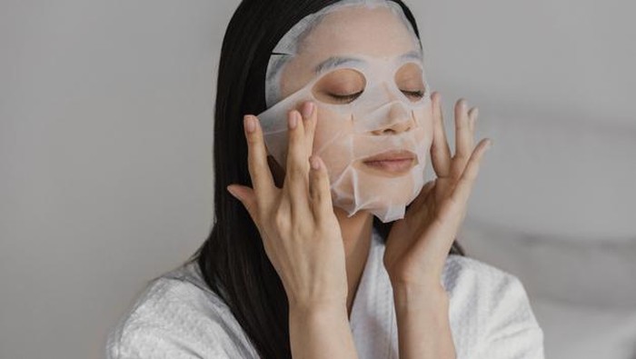 5 Sheet Mask Lokal dengan Kandungan Collagen, Bikin Kulit Awet Muda!