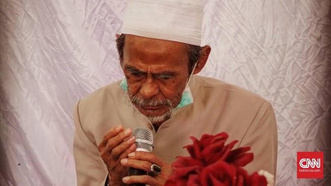 KH Nawawi yang menjadi salah satu mustasyar PBNU dan pengasuh Pesantren Sidogiri di Pasuruan, Jawa Timur meninggal dunia Minggu (13/6). 