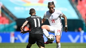 Menanti Sihir Phillips, Si Pirlo dari Tanah Inggris