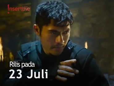 Iko Uwais dan Henry Golding Sapa Penggemar dengan Bahasa Indonesia