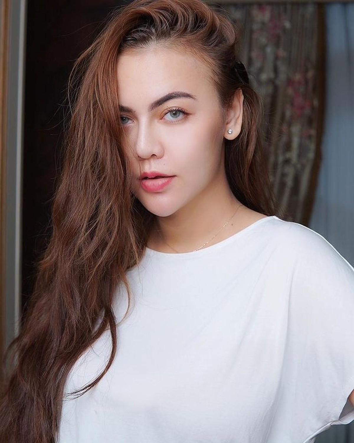 Ratu Rizky Nabila kecewa karena ketidakhadiran Alfath Fathier di Akikah sang anak pada Jumat &lpar;11&sol;6&rpar;&period; Yuk kita intip potretnya&excl;