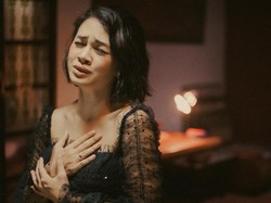 Andien Kembali Lewat Benang-Benang Asmara
