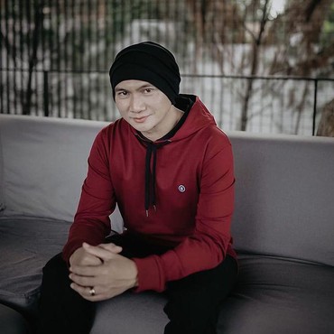 Akun YouTube Dilaporkan Radja, Anji Singgung soal Pencipta Lagu 'Cinderella'