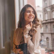 5 Alasan Kamu Enggak Perlu Khawatir Belum Menikah di Usia 25 Tahun