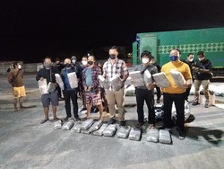 Pasutri Selundupkan 44 Kg Ganja Jalur Ekspedisi Medan-Bali Diciduk