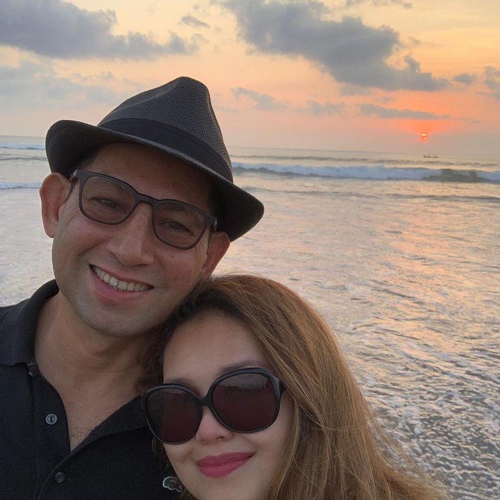 <p>Sejak menetap di Perth, Australia, Cindy Claudia dan Thariq Eben kerap menghabiskan momen dengan berjalan-jalan. Seperti ketika menikmati suasana sunset nan romantis di tepi pantai. (Foto: Instagram: @cindyclaudiaofficial)</p>