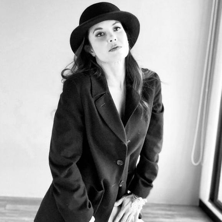 <p>Pemilik nama lengkap Alejandra Torres Díaz itu berusia 48 pada 6 Juni lalu. (Foto: Instagram @lacoraima)</p>