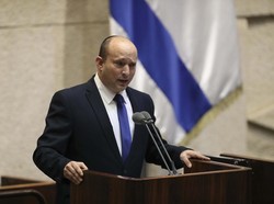 Sebuah Sinagoga Dicoret Swastika, PM Israel Berang