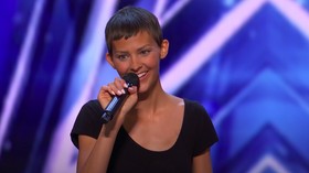 Penyintas Kanker Buat Juri America's Got Talent Menangis