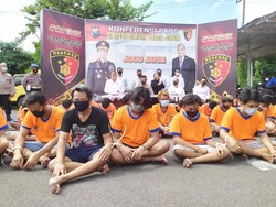 Arahan Jokowi ke Polri Berujung Jerat Ribuan Pelaku Pungli-Preman
