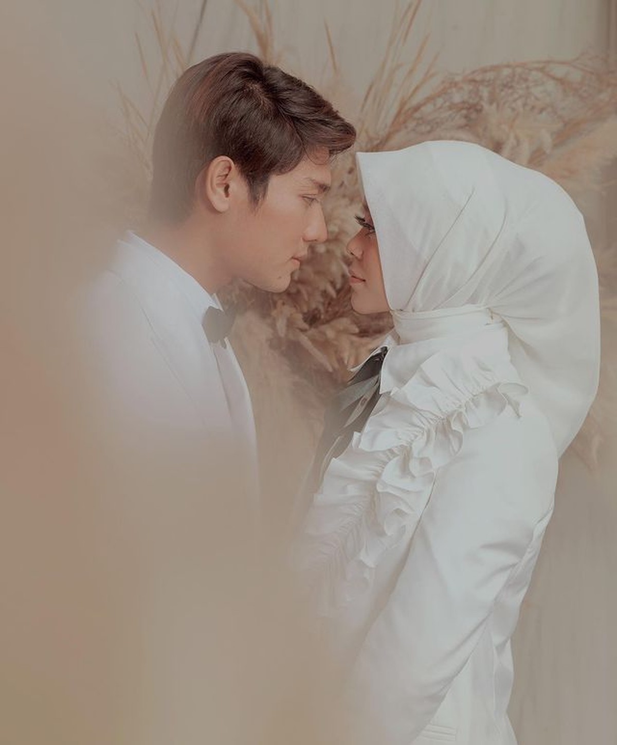 Momen mesra pre wedding Rizky Billar dan Lesti Kejora