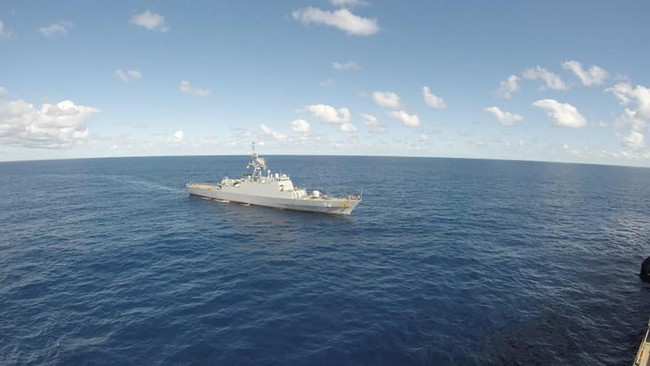 Israel menuding Iran mengubah enam kapal komersial untuk dijadikan armada peluncur rudal hingga pesawat tak berawak.