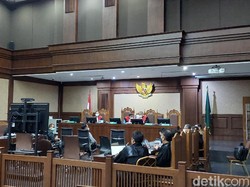 Cerita Saksi Dipalak Anak Buah Juliari soal Fee Bansos Corona